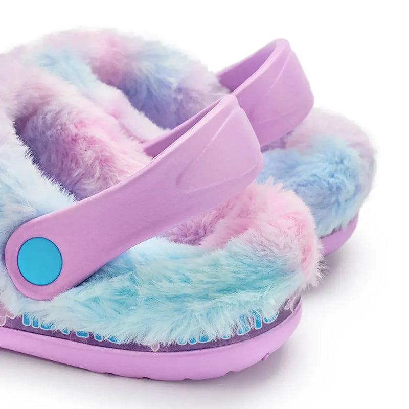 💜 Crocs Peluciado Stitch Roxo com Forro Tie Dye
