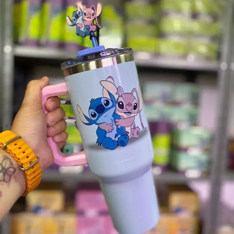 Canecão Tumbler Stitch e Angel 1,15L + Pingente Grátis [Só Hoje]