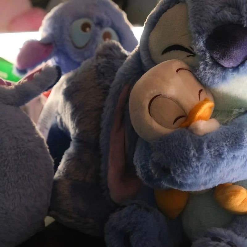 Pelúcia Stitch Patinho Amigo – Grande Antialérgico 30cm