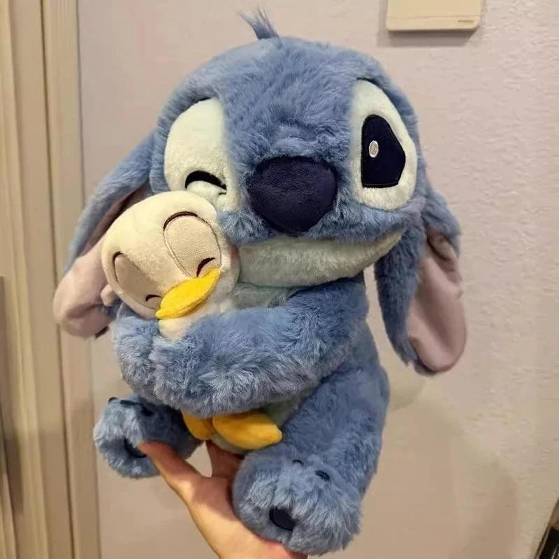 Pelúcia Stitch Patinho Amigo – Grande Antialérgico 30cm